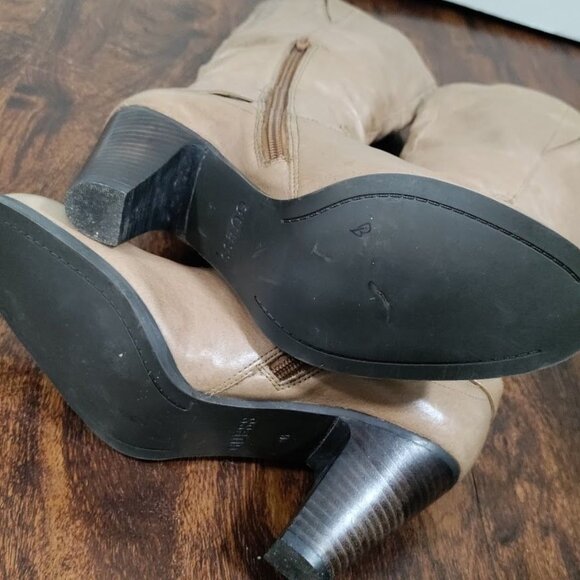 Guess MALLAY Tan Leather Side Zipper Mid-Calf Chunky High Heeled Boots Size 9M - Picture 16 of 16